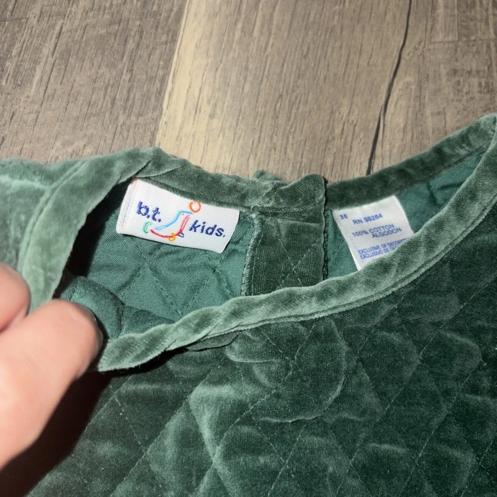 Vintage B.T Kids Velvet Green Dress W/ Christmas Embroidery Size 4T 100% Cotton